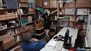 A security officer punished a pale thief in a hardcore way